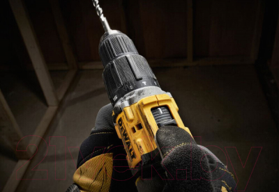 Изображение товара Профессиональная дрель-шуруповерт DeWalt DCD100YM2T