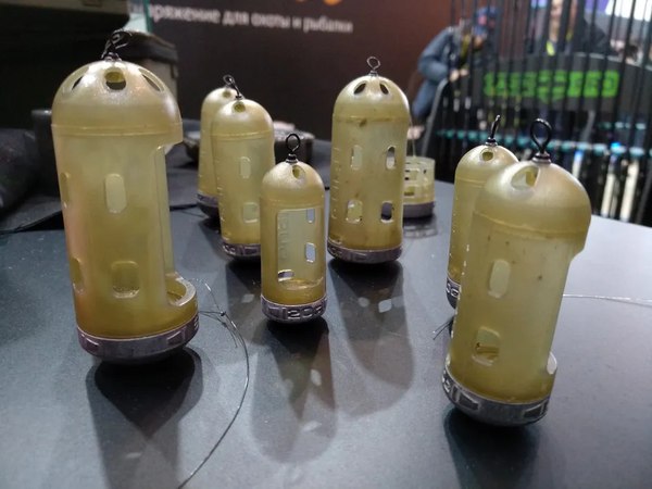 Кормушка рыболовная Guru Window Feeder X-small 40г+50г / GWF02