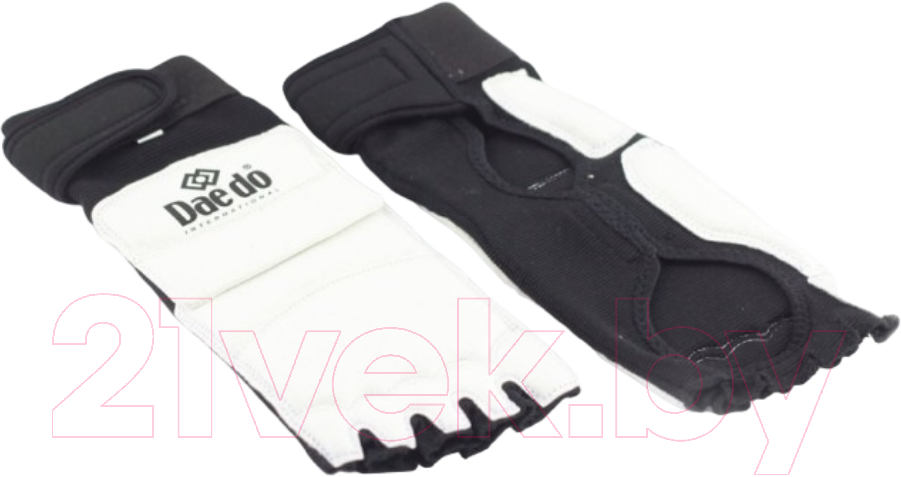 Защита стопы для единоборств Daedo WT Approved (L)