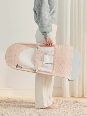 Детский шезлонг BabyBjorn Balance Mesh 0051.42 (Pearly Pink)