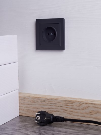 Розетка IEK Brite BR-R10-10-K53-F (графит)