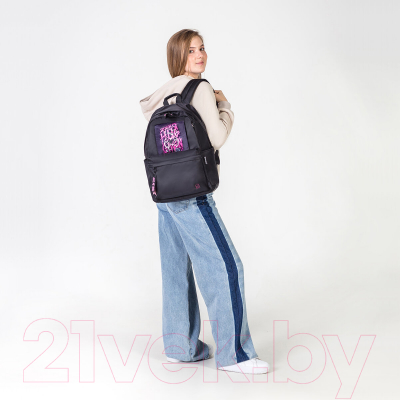 Изображение товара Школьный рюкзак Brauberg Fashion City. Hug Me / 272570 (черный)