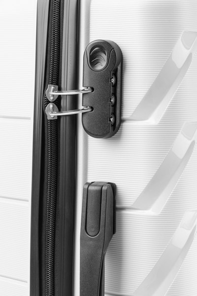 Чемодан на колесах DoubleW YF-PP02 (M, белый)