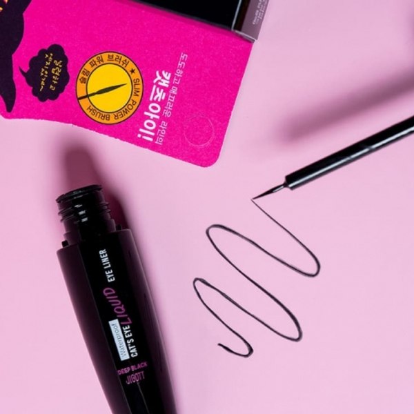 Подводка для глаз жидкая Jigott Cat's Eye Waterproof Liquid Eyeliner Deep Black (9г)