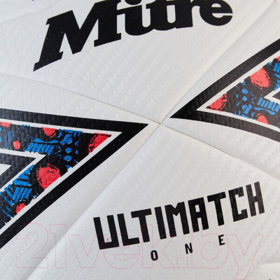 Футбольный мяч Mitre Ultimatch One 24 / 5-B01789C29 (размер 5, белый/черный)