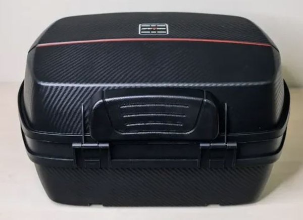 Кофр для мотоцикла AVM 688 Carbon