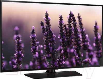 Телевизор Samsung UE40H5003AK - вполоборота
