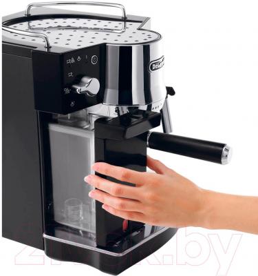 Кофеварка эспрессо DeLonghi EC 820.B - общий вид