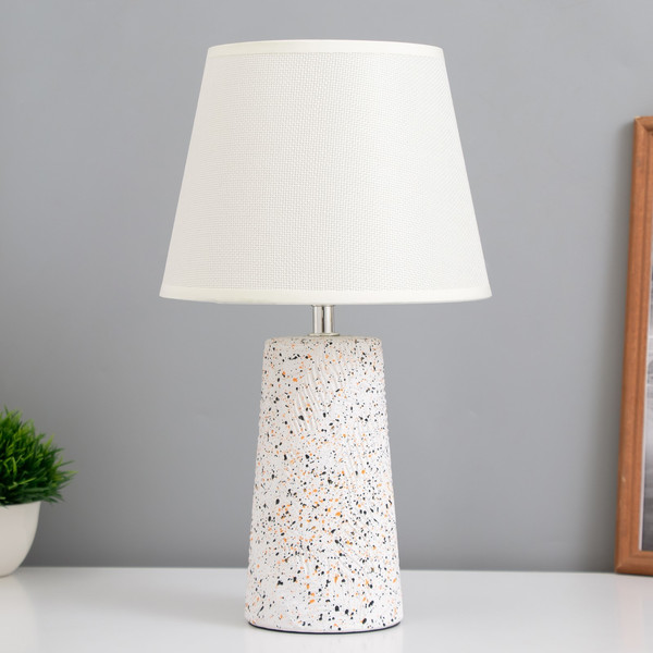 Изображение товара Прикроватная лампа Risalux Айминь 10470983 (белый)