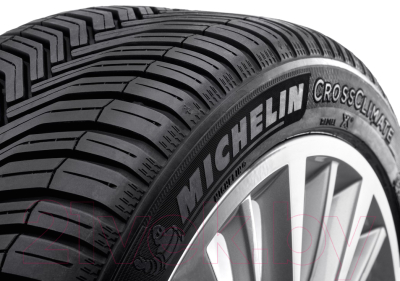 Всесезонная шина Michelin CrossClimate SUV 235/60R18 107V