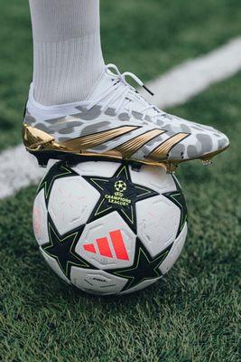 Футбольный мяч Adidas Ucl Pro / IS7438-5