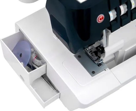 Оверлок Comfort 700