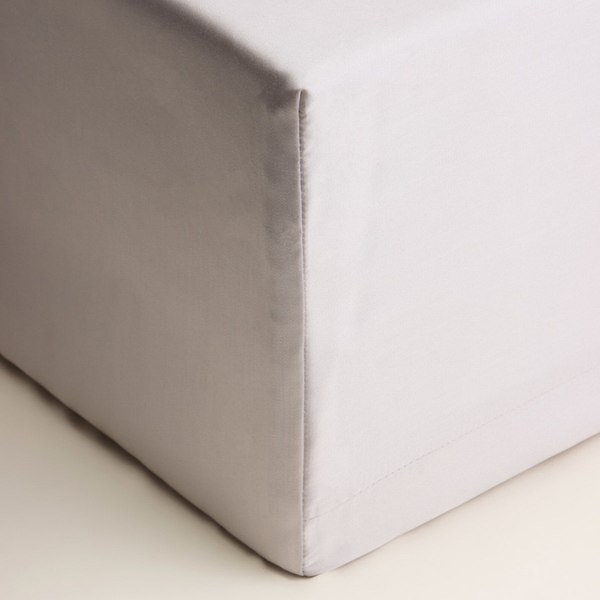 Простыня Sima-Land Home Tencel на резинке 200x200 / 10285355 (светло-серый)