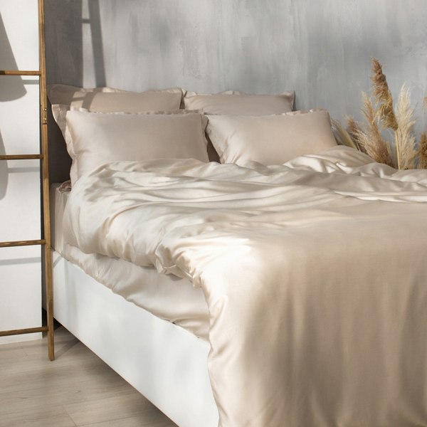 Простыня Sima-Land Home Tencel на резинке 200x200 / 10285312 (бежевый)