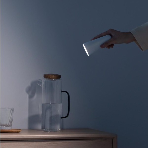 Настольная лампа Xiaomi Flexible Rechargeable Lamp MJTD05YL/ BHR8959GL