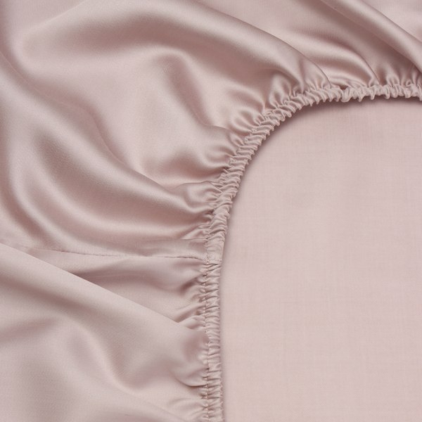 Простыня Sima-Land Home Tencel на резинке 200x200 / 10285268 (пудра)