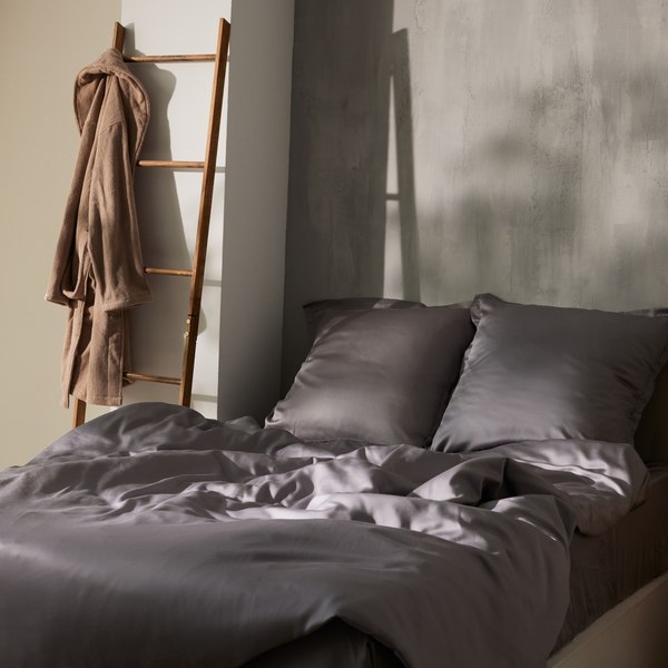 Простыня Sima-Land Home Tencel 235x260 / 10285292 (серый)