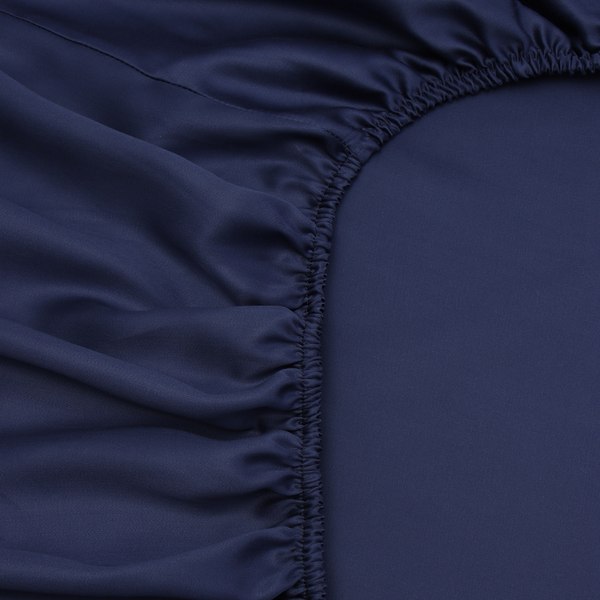 Простыня Sima-Land Home Tencel на резинке 180x200 / 10285368 (синий)