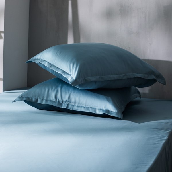 Простыня Sima-Land Home Tencel на резинке 180x200 / 10285325 (серо-голубой)