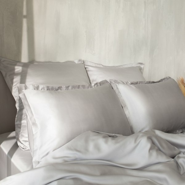 Простыня Sima-Land Home Tencel 160x235 / 10285347 (светло-серый)