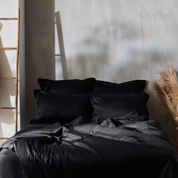 Простыня Sima-Land Home Tencel 160x200 на резинке / 10285382 (черный)