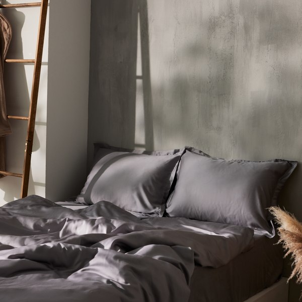 Простыня Sima-Land Home Tencel на резинке 160x200 / 10285295 (серый)