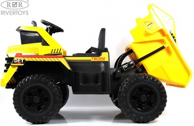 Детский автомобиль RiverToys K333AM (желтый)