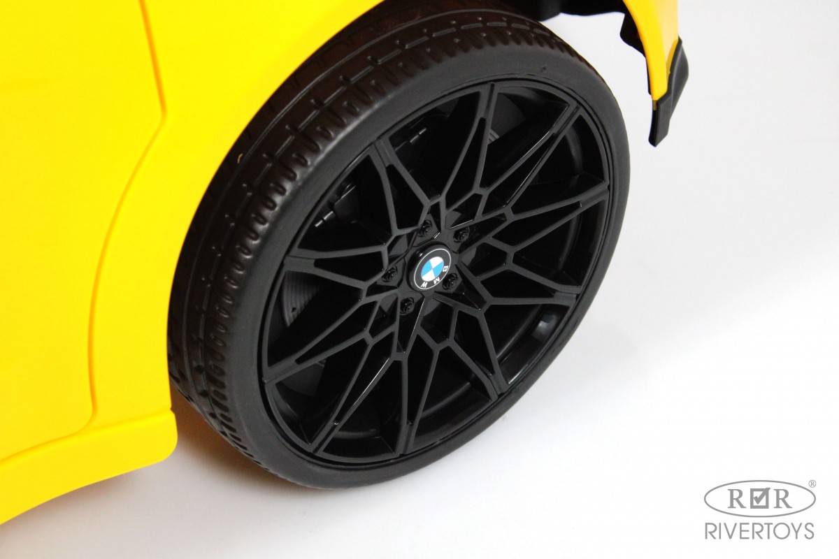 Детский автомобиль RiverToys BMW M4 / A004AA