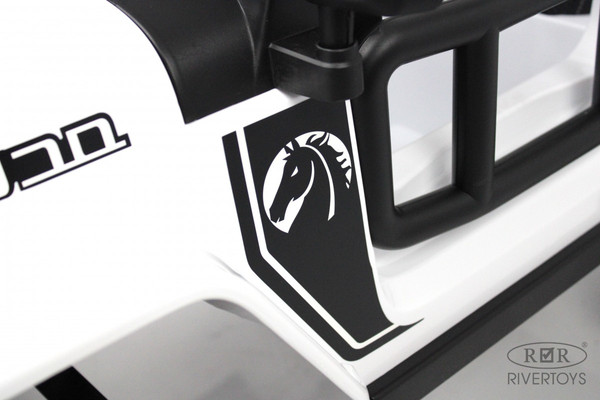 Изображение товара Детский автомобиль RiverToys T222TT 4WD (белый)