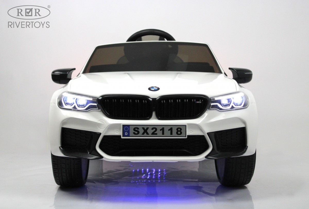 Детский автомобиль RiverToys BMW M5 Competition A555MP