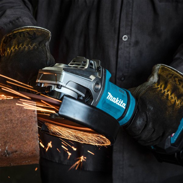 Профессиональная угловая шлифмашина Makita GA037GZ