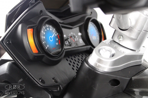 Изображение товара Детский мотоцикл RiverToys М111БХ (черный)