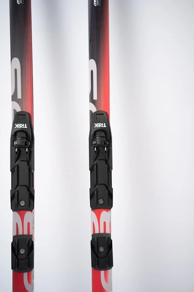 Комплект беговых лыж STC NNN Тrек Active полуавтомат 190/150