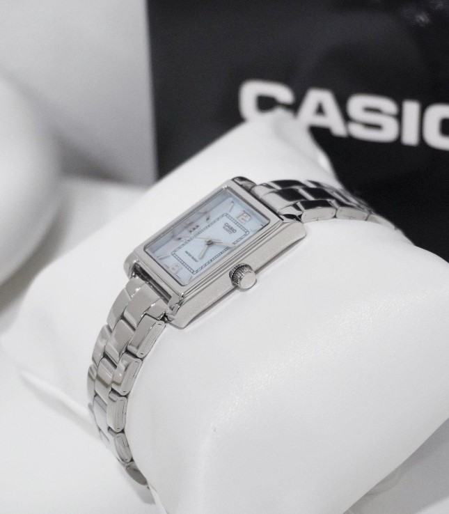 Часы наручные женские Casio LTP-1234DS-2A