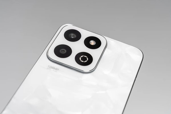 Смартфон Honor X7c 6GB/128GB (белый)