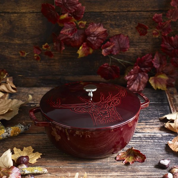 Кокотница Staub La Cocotte Олень 11272687 (гранатовый)