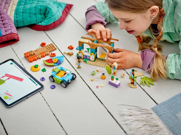 Конструктор Lego Friends Киоск с пляжными коктейлями 42625