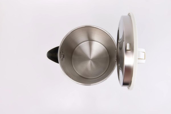 Электрочайник Goodhelper KPS-186C (белый)