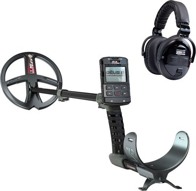 

Металлоискатель, Deus 2 с катушкой 22 FMF 9" С блоком и наушниками WSAII-XL