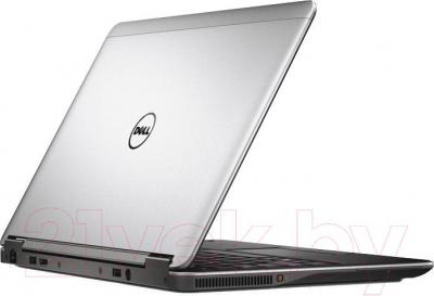 Ноутбук Dell Latitude E7240 P22S (CA011LE72406EM) - вид сзади