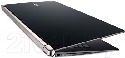 Ноутбук Acer Aspire VN7-571G-7891 (NX.MRVEU.011) - в сложенном виде