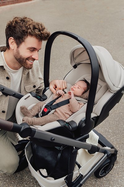 Автокресло Britax Romer Baby-Safe Pro Classic + Vario Base 5Z (Deep Black)