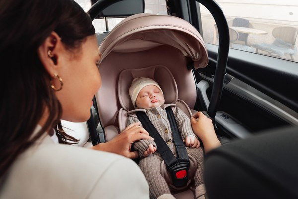 Автокресло Britax Romer Baby-Safe Pro Classic + Vario Base 5Z (Deep Black)