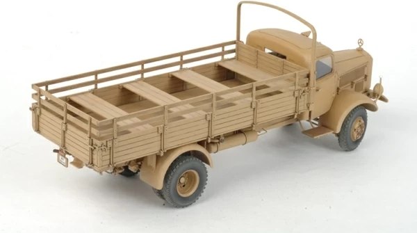 Сборная модель Звезда Немецкий тяжелый грузовик L 4500 A / 3596