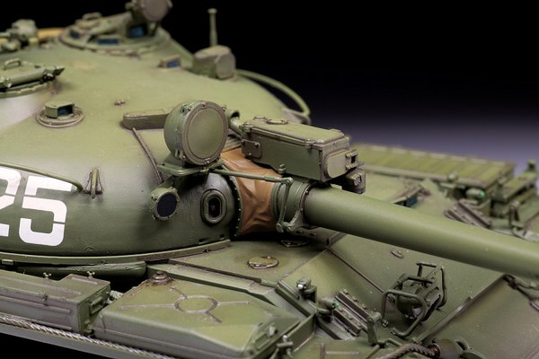 Сборная модель Звезда Советский боевой танк Т-62 (1974-1975) / 3673