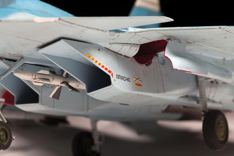 Сборная модель Звезда Самолёт Су-33 / 7297 — фото 6