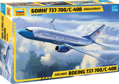 

Сборная модель, Авиалайнер Боинг 737-700/С40В / 7027