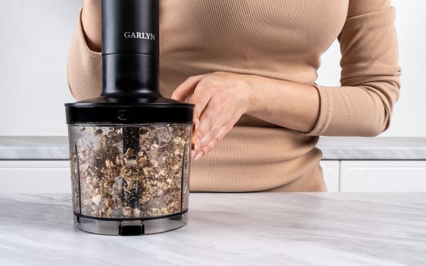 Блендер погружной Garlyn FreedomCook HB1