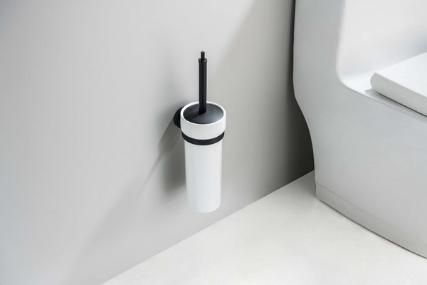 Ершик для унитаза Aquatek Бетта AQ4610MB (черный матовый)