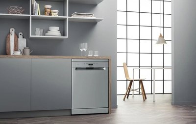 Купить Посудомоечная машина Hotpoint HFC3C26FX  